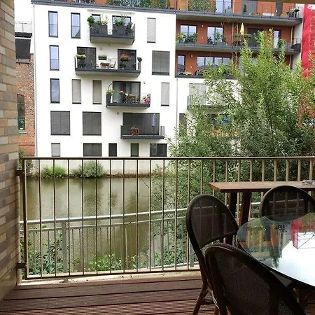 Apartment Wohnen Am Flußufer Leipzig